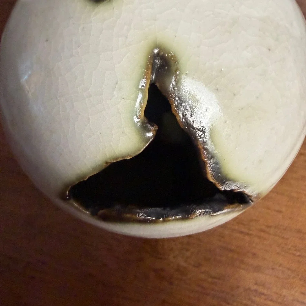 VTG Ceramic Scheurbol Torn Sphere Vase, Piet Knepper for Mobach Holland